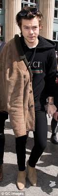 90+ hottest men's boots.chelsea boots, desert boots, lace ups and wellies that you should be buy in 2018. Harry Styles Reveals His True Love For Chelsea Boots Daily Mail Online