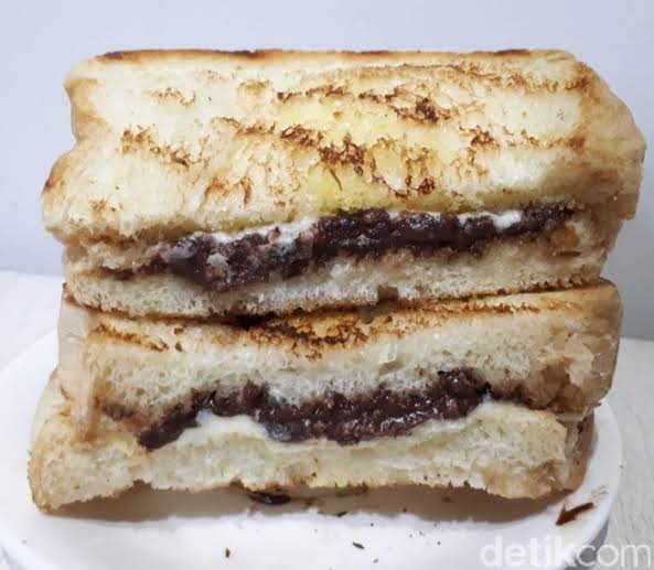 Hasil gambar untuk roti bakar"