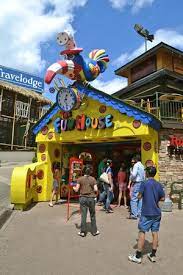 Looking for things to do in niagara falls & around? Worst Tourist Trap Review Of The Fun House Niagara Falls Canada Tripadvisor