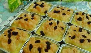 Bahan bahan 4 buah roti tawar 1 bungkus agar agar 100 gr biscuit craekers 150 gr gula pasir 1 butir telur 100 gr margarin 500 ml. Resep Puding Roti Tawar Yang Menggiurkan Untuk Dimakan