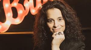 Comedian Jessica Kirson is 'constantly complaining' her way to Jewish  comedy royalty