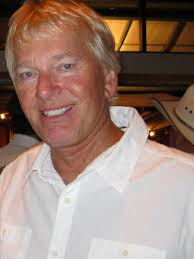 Hooters pioneer leaves fortune to friends, family