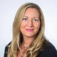 Stephanie Ritchey's Instagram, Twitter & Facebook