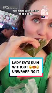 Malaysian Kuih-Muih: The Right Way to Eat Them!