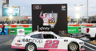 At some tracks like indianapolis there can be as much as 400,000 people in attendance. Home Phoenix Raceway