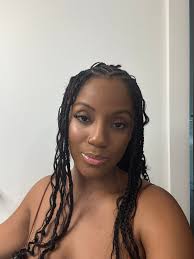 The first female when u press @ she will become ur gf before Feb 14 try it  guy's have fun 😜😂 Run🏃🏃 Ihvy Ann 🏃🏃