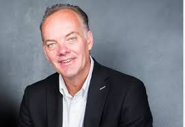 Vale Andrew Scott: the super suit who preferred to build ad agencies from  the ground up