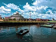 The city is mostly populated by ethnic chinese, dayak, and malay as well as significant number of minorities such as bugis and javanese. Pontianak Wikipedia