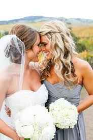 Let us have a look at the 50 popular bridesmaid hairstyles for short hair: Wedding Hairstyles Half Up Half Down Bridesmaid Hairstyle Www Deerpearlflow Beauty Haircut Home Of Hairstyle Ideas Inspiration Hair Colours Haircuts Trends