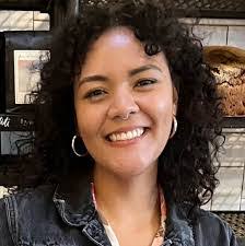 Aidee Guzman's Instagram, Twitter & Facebook