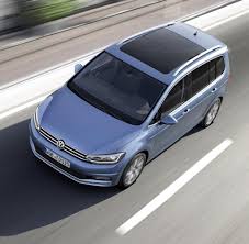 Platz ist der neue luxus? Van So Sieht Der Neue Vw Touran Aus Bilder Fotos Welt
