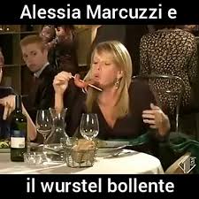 ALESSIA MARCUZZI WURSTEL IN BOCCA - Video Dailymotion