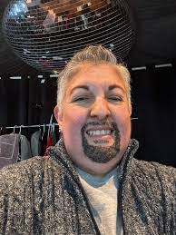 Jan Colyer's Instagram, Twitter & Facebook