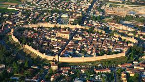 La cittadella dei giovani lancia una chiamata alle arti rivolta a tutti i giovani valdostani affinché siano loro a proporre nuovi formati culturali da diffondere via web, fino a quando non si potrà tornare a. The Fortified City Of Cittadella Italy Europe