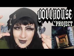 Meet the Miniaturist: Lauren Dodge/A Southern Gothic Dollhouse