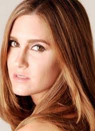 Danielle Pearl's Instagram, Twitter & Facebook