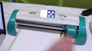The cricut expression 2 is a fun machine. Cricut Explore Vs Cricut Expression 2 Youtube