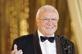 4 iunie 1939, dolhasca, baia, azi suceava) este un actor român de comedie, care a contribuit la teatrul de revistă, televiziune și film. U Xseznw7k R9m