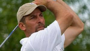 Smoltz trying to make the cut in golf