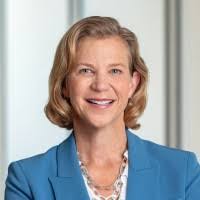 Amy Lear's Instagram, Twitter & Facebook