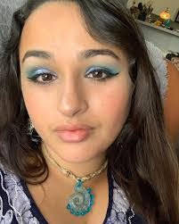 Dawn Zahniser's Instagram, Twitter & Facebook