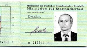Geburtstag im besitz seines personalausweises.zur antragstellung wurde die geburtsurkunde benötigt. Putins Stasi Ausweis Mdr De