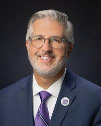 Katelyn Knox's Instagram, Twitter & Facebook