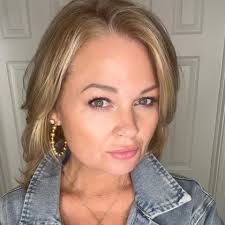 Lynn Beemer's Instagram, Twitter & Facebook