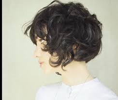 The Pursuit Aesthetic Short Hair Styles Hair Styles Chic Short Hair