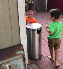 Trash quotations by authors, celebrities, newsmakers, artists and more. These 2 Boys Hitting Each Other With A Trash Can Lid Is Living Proof Why Women Live Longer Than Men Bored Panda