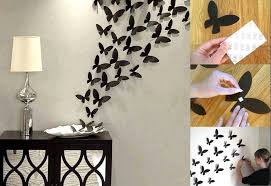 Di dalam kamar bisa dilakukan berbagai aktivitas seperti istirahat, tidur, mencari ide, belajar, dan bekerja. Cara Membuat Hiasan Dinding Kamar Kost Buatan Sendiri Dari Kertas Origami Berbentuk Kupu Kupu Diy Room Decor Diy Wall Decor Home Diy