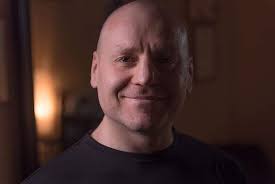 День добрый Вам! Меня зовут Владимир Гимбург (𝐆𝐮𝐫𝐮 𝐃𝐚𝐬). Я  основатель и владелец студии массажа 𝐆𝐔𝐑𝐔 𝐃𝐀𝐒 𝐒𝐏𝐀 в Латвии, Рига.  Я сертифицированный 𝐒𝐏𝐀-специалист с международным дипломом ITEC.  𝐒𝐏𝐀-терапевт высшей категории. Также