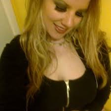 Stream Frankie Love music