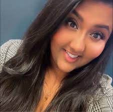 How long do GlamRDip liquids last for nail manicures?