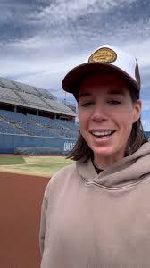 Reid Weeks's Instagram, Twitter & Facebook