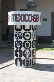 Los juegos olímpicos de 1968 llegaban a su fin con la ceremonia de clausura. 1968 Summer Olympics Mexico City Juegos Olimpicos De Mexico 1968 Mexico 68 Lance Wyman Mexico Iconography Churubusco