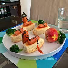 My Hotdog Breakfasts For My Kids Each Tell Their Own Story Bored Panda