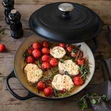 Uberbackene Schweinemedaillons Mit Ziegenkase Le Creuset Schweinemedaillons Schweinemedaillons Rezept Schweine Medaillons