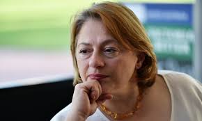 Rural Australia at a political crossroads as ties of conservative loyalty  fray