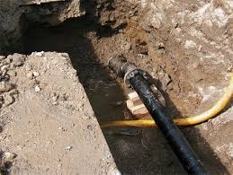 Most homeowners experience house water main problems (or house water service line problems) at one point or another, and in many cases, a professional is needed in order to remedy here are some of the things you'll need to know if you find yourself in need of a water line repair or replacement. Toronto Main Water Line Repair Install Replacement Service