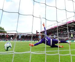 Scoreboard.com offers home/away/overall premier league cup 2019/2020 ladder, form (last 5 matches), over/under and top scorers tables. Premier League Standings 2019 20 Liverpool Holds Edge Over Manchester City Wolves And Watford Yet To Register Wins