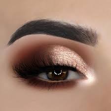 You can make any eye makeup look warmer — and sexier — by brushing bronzer through the creases. New Look Brows Anastasiabeverlyhills Dipbrow Pomade In Ash Brown Eyes Plouise Makeup Academy Base Eyeshadow Makeup Simple Eye Makeup Makeup Eye Looks