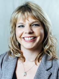 Shelly Loftin's Instagram, Twitter & Facebook