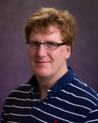 Professor Joel Walker receives UW Honors Excellence in Teaching award.