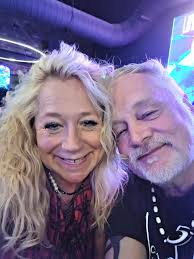 Love this amazing woman. Thank you Kjelle Gnoinsky for being my best friend  and love.