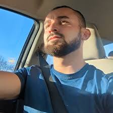 Que este día sea maravilloso y productivo, no hagas caso a los mal  intencionados, ni a los que quieren verte vivir mal. Recibe consejos de  gente noble, que desea para ti siempre