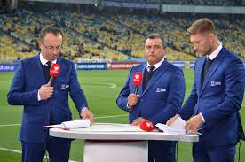 How Much Money Do Sports Broadcasters Make?
