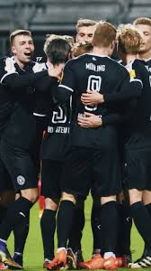 Tritt seit 1900 vor den ball. Tf Sport Edit On Twitter Holstein Kiel Wallpaper Header Holsteinkiel Kiel Dfbpokal Ksvfcb Kielahoi