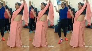Niyati joshi removing saree | hot scene in savdhan india सावधान इंडिया episode. Vidya Balan Rare Hot Saree Navel Show Youtube