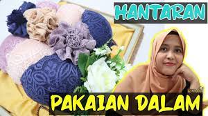 Jun 30, 2017 · bola boleh digerakkan dari satu tempat ke satu tempat lain, atau dari seorang pemain kepada pemain lain menerusi hantaran.hantaran ini juga adalah cara paling mudah untuk menggerakkan bola ke arah keranjang.apabila seseorang pemain tidak dapat mengelecekd isebabkan pemain itu terhalang atau mendapati sukar untuk melakukan kelecek, pemain. Cara Membuat Hantaran Pakaian Dalam Bunga Youtube